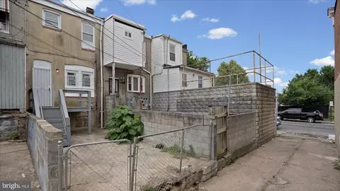 Exterior - 537 N Milton Ave, Baltimore, MD 21205 photo 5 of 5