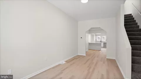 Entry Way - 537 N Milton Ave, Baltimore, MD 21205 photo 1 of 19