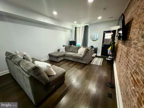 1619 E 29th St, Baltimore, MD 21218 photo 4