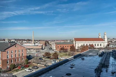 View/Area - 2702 Lighthouse Pt E #532, Baltimore, MD 21224 photo 3 of 4