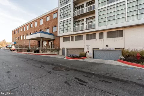 2772 Lighthouse Pt E #532, Baltimore, MD 21224