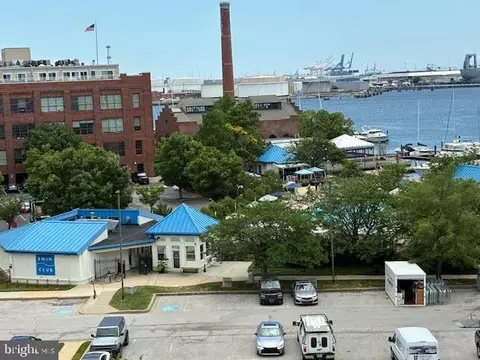 View/Area - 2702 Lighthouse Pt E #532, Baltimore, MD 21224 photo 2 of 4