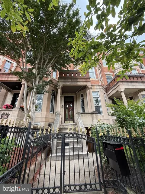 2329 Eutaw Pl, Baltimore, MD 21217 photo 4