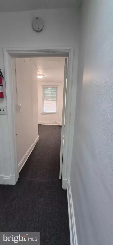 Entry Way - 3051 Seamon Ave, Baltimore, MD 21225 photo 6 of 9