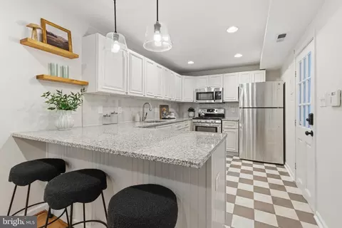 Kitchen - 1129 William St, Baltimore, MD 21230 photo 1 of 2