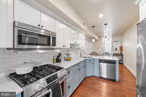 Kitchen - 908 S Decker Ave, Baltimore, MD 21224 photo 5 of 7