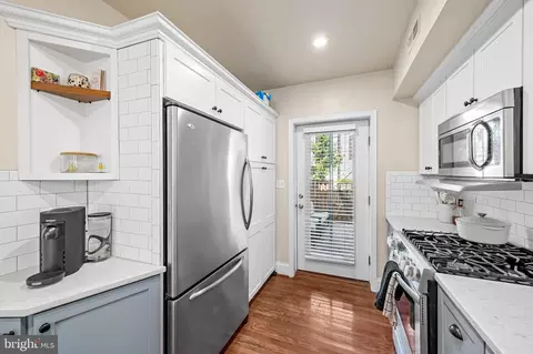 Kitchen - 908 S Decker Ave, Baltimore, MD 21224 photo 4 of 7