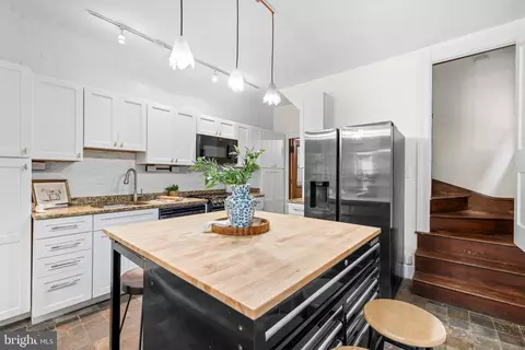 Kitchen - 2736 N Calvert St, Baltimore, MD 21218 photo 2 of 5