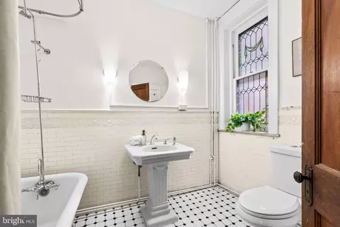 Bath - 2736 N Calvert St, Baltimore, MD 21218 photo 1 of 7