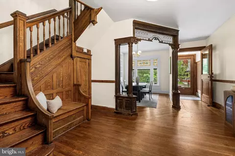 Entry Way - 2736 N Calvert St, Baltimore, MD 21218 photo 12 of 21