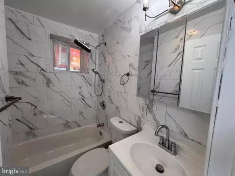 Bath - 3307 Abell Ave, Baltimore, MD 21218 photo 1 of 4