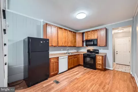 3804 Mount Pleasant Ave, Baltimore, MD 21224
