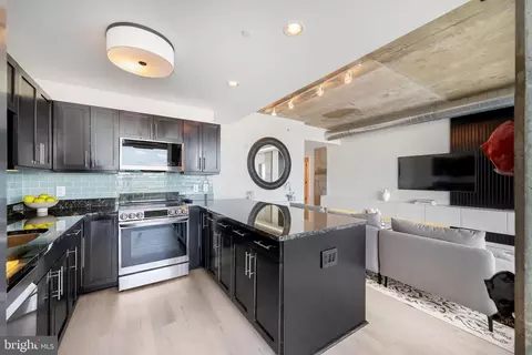 Kitchen - 1200 Steuart St #514, Baltimore, MD 21230 photo 3 of 6