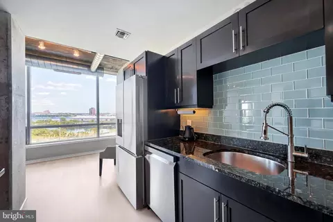 Kitchen - 1200 Steuart St #514, Baltimore, MD 21230 photo 4 of 6
