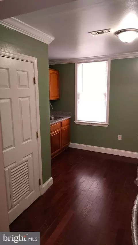 Entry Way - 1405 Ramsay St, Baltimore, MD 21223 photo 9 of 15