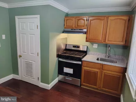 Entry Way - 1405 Ramsay St, Baltimore, MD 21223 photo 11 of 15