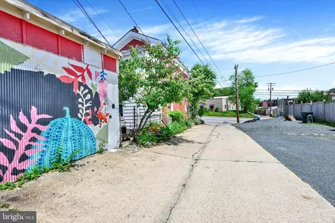 Exterior - 3600 Hooper Ave, Baltimore, MD 21211 photo 6 of 6