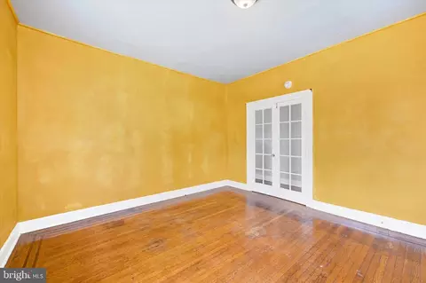 Living - 3600 Hooper Ave, Baltimore, MD 21211 photo 1 of 3