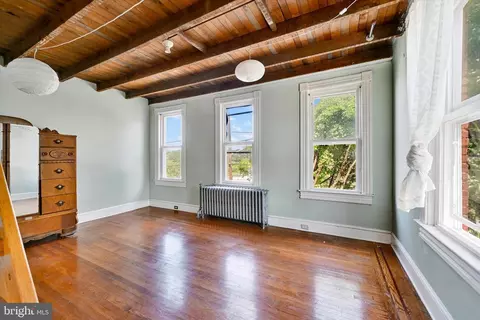 Bedroom - 3600 Hooper Ave, Baltimore, MD 21211 photo 1 of 2