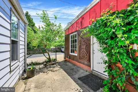 Exterior - 3600 Hooper Ave, Baltimore, MD 21211 photo 5 of 6