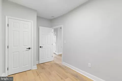 Entry Way - 653 Bartlett Ave, Baltimore, MD 21218 photo 6 of 10