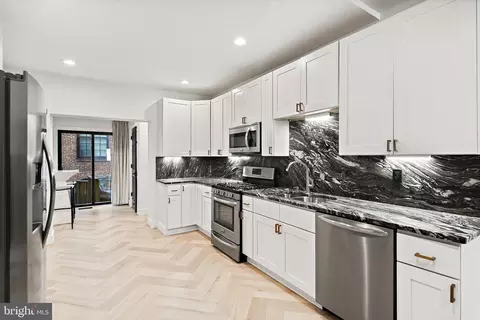 1710 Clarkson St, Baltimore, MD 21230