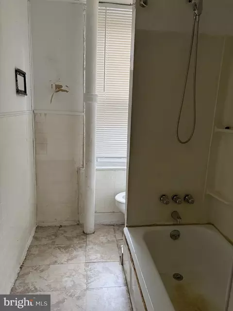 Bath - 413 E Federal St, Baltimore, MD 21202 photo 1 of 1