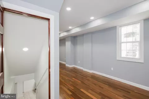 Entry Way - 3607 4th St, Baltimore, MD 21225 photo 6 of 18