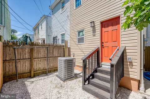 Exterior - 3607 4th St, Baltimore, MD 21225 photo 4 of 5