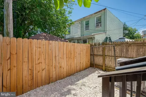 Exterior - 3607 4th St, Baltimore, MD 21225 photo 3 of 5
