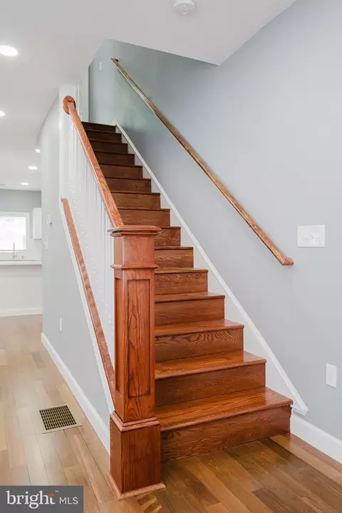 Entry Way - 3607 4th St, Baltimore, MD 21225 photo 12 of 18