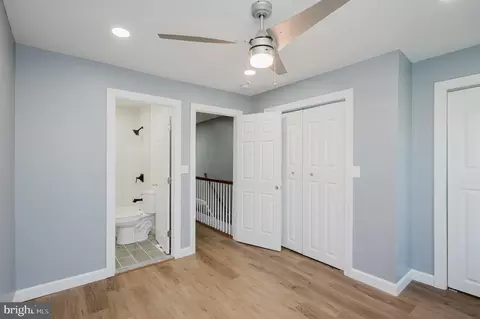 Entry Way - 3607 4th St, Baltimore, MD 21225 photo 15 of 18