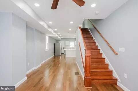 Entry Way - 3607 4th St, Baltimore, MD 21225 photo 2 of 18