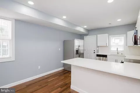 Entry Way - 3607 4th St, Baltimore, MD 21225 photo 8 of 18