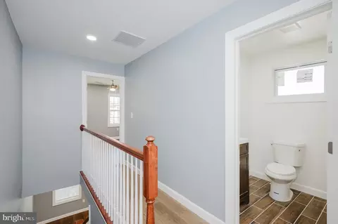 Entry Way - 3607 4th St, Baltimore, MD 21225 photo 14 of 18