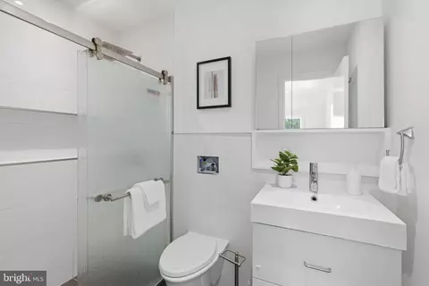 3399 Dulany St, Baltimore, MD 21229 photo 14