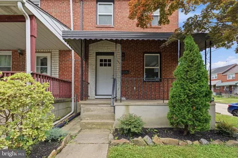 3399 Dulany St, Baltimore, MD 21229 photo 2