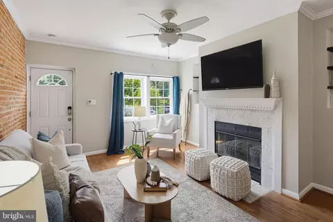 Living - 1718 Johnson St, Baltimore, MD 21230 photo 1 of 1