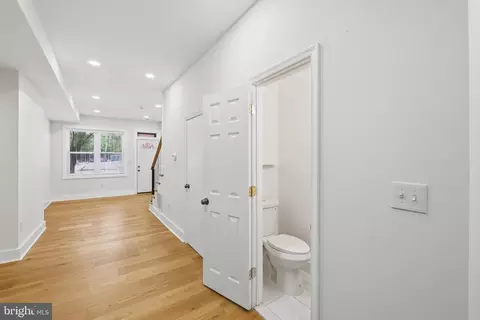 Entry Way - 591 Orchard St, Baltimore, MD 21201 photo 2 of 7