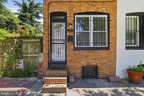 Exterior - 591 Orchard St, Baltimore, MD 21201 photo 4 of 10