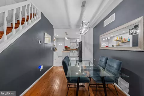 Entry Way - 2512 E Fairmount Ave, Baltimore, MD 21224 photo 1 of 4