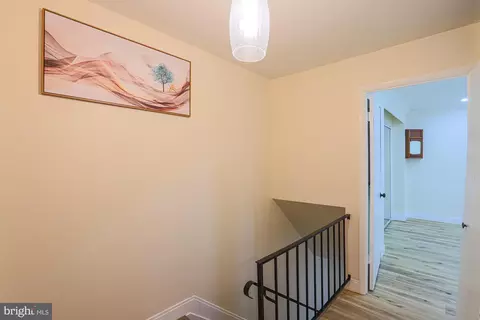 Entry Way - 1906 Greenhaven Dr, Baltimore, MD 21209 photo 5 of 5