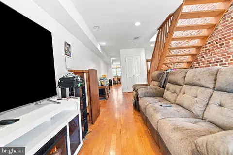 Entry Way - 1118 S Paca St S, Baltimore, MD 21230 photo 3 of 5