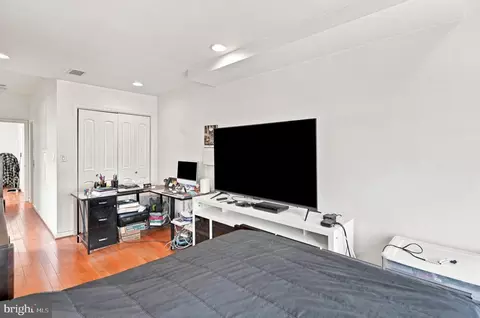 Bedroom - 1118 S Paca St S, Baltimore, MD 21230 photo 3 of 5