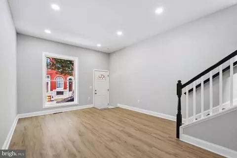 Living - 2115 Mcculloh St, Baltimore, MD 21217 photo 1 of 2