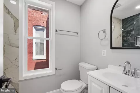 Bath - 2115 Mcculloh St, Baltimore, MD 21217 photo 1 of 4