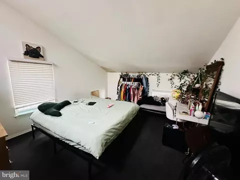 Bedroom - 28 N Wolfe St, Baltimore, MD 21231 photo 2 of 3