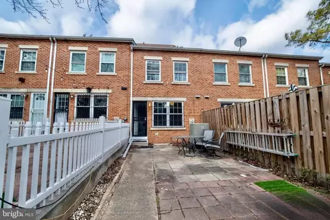 Exterior - 1805 E Lamley St, Baltimore, MD 21231 photo 2 of 3