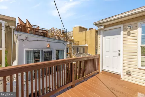 Exterior - 1100 Riverside Ave, Baltimore, MD 21230 photo 4 of 7