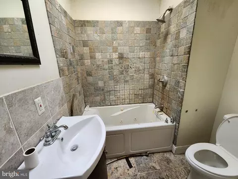 Bath - 2745 Baker St, Baltimore, MD 21216 photo 3 of 3